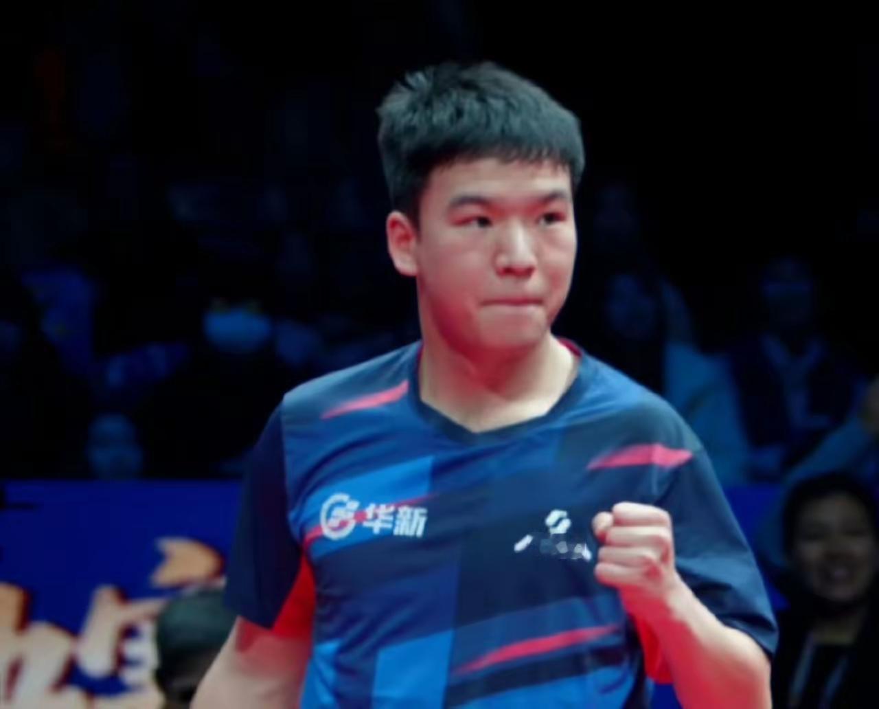 向鹏独得两分，帮助黄石基地男团打进决赛！黄石基地决策者可谓艺高人胆大，没有让小