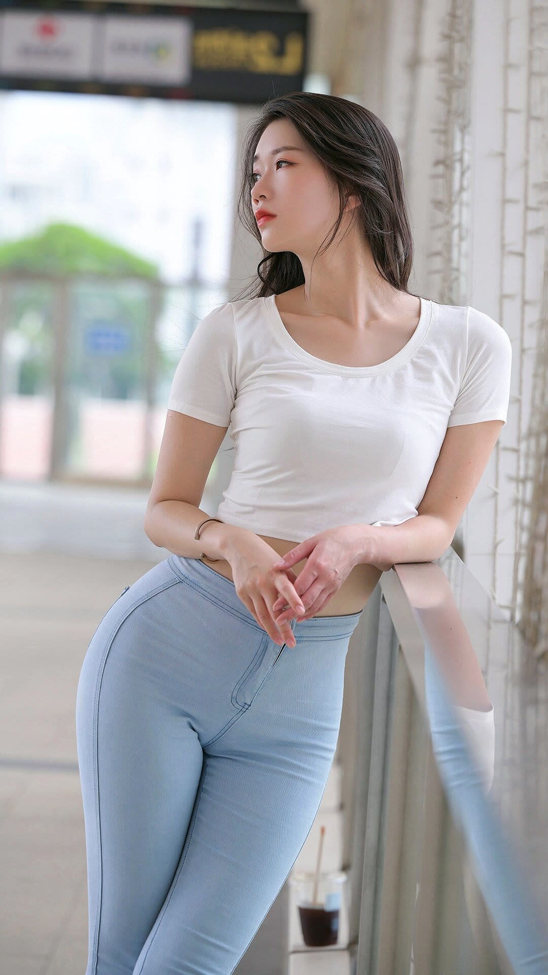 年轻靓丽