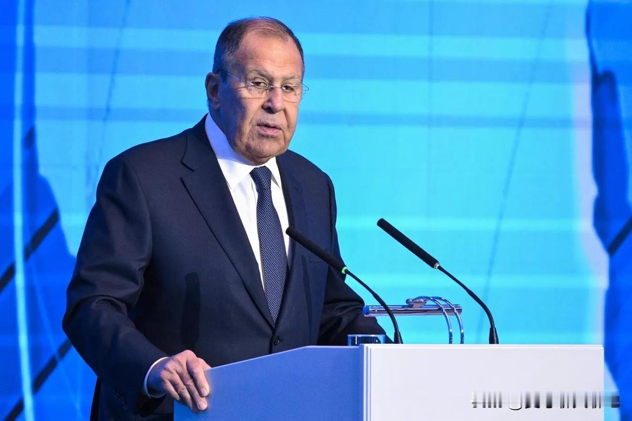 俄罗斯外交部长拉夫罗夫在接受伊朗媒体采访时痛批欧洲的“侵略性行为”，指其是当前全