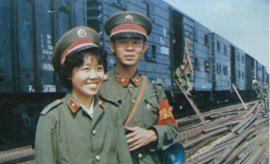 1987年，侦察参谋傅平山牺牲后，其遗体被越军浇在水泥基座中，部队首长指示：花1