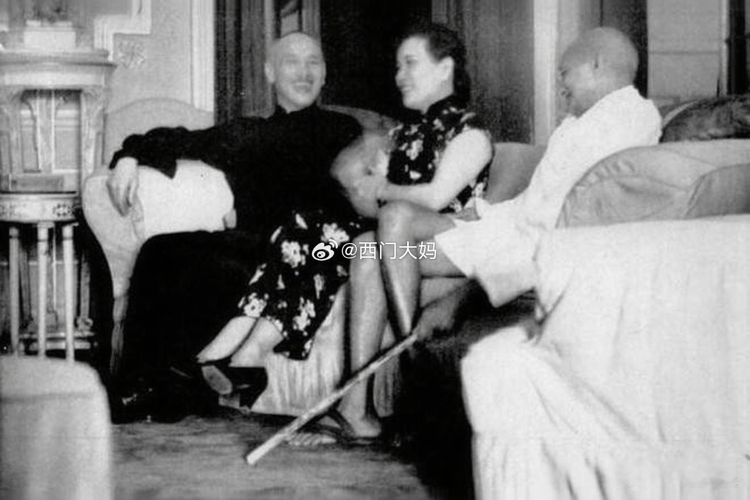 电影《1942》中，当河南省主席前去面见常凯申的时候，本来是想为河南灾民请命的，