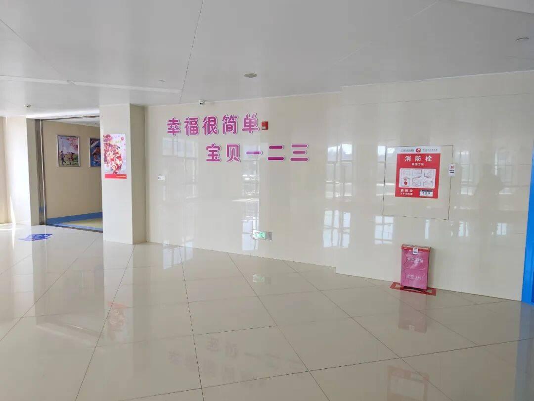 为什么年轻人都不结婚不生孩子了？上周六去参加朋友婚礼，我好像一下子知道答案了