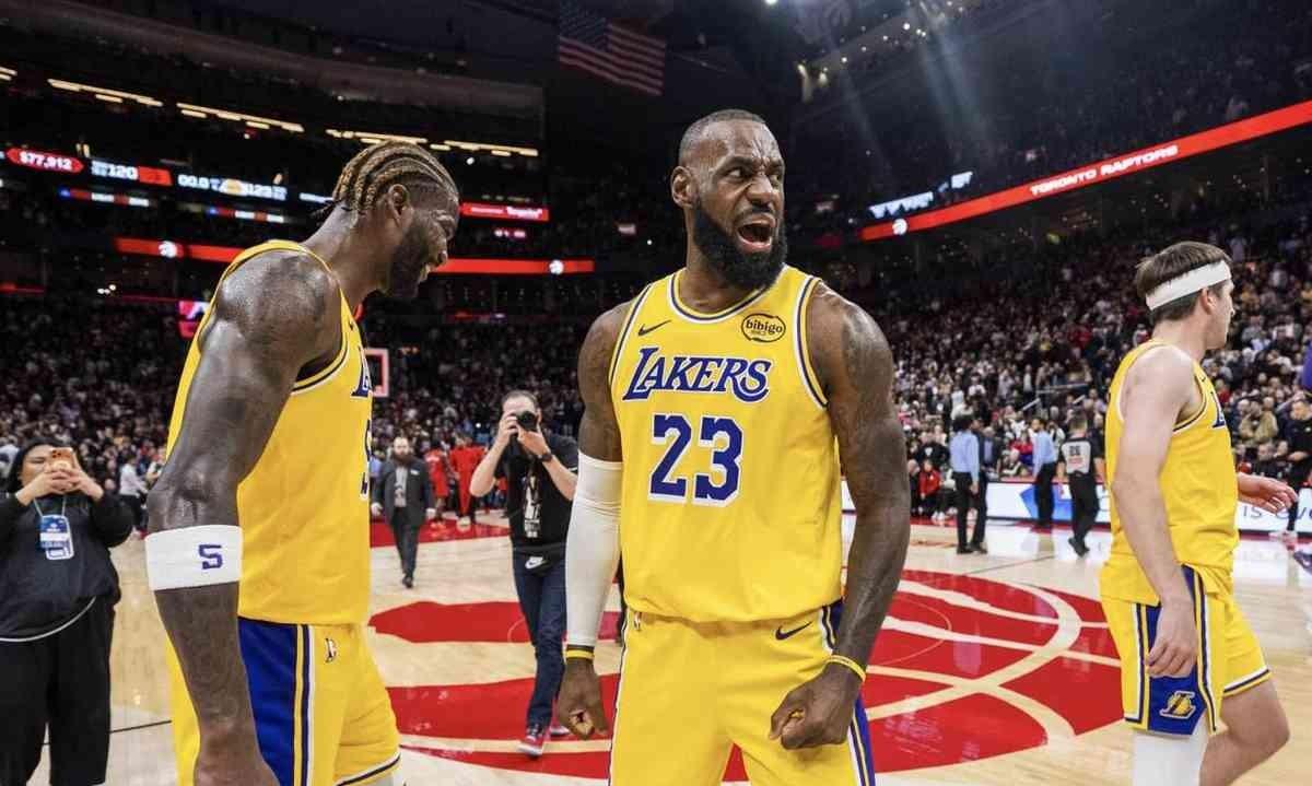 湖人要拆双核了。刚确认的消息，管理层手里的交易方案，核心就一条：用优质拼图，