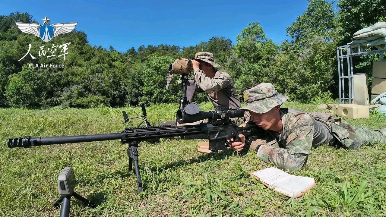 空降兵某部&QBU202，橙子背心加上参加过锋刃2025国际狙击手射击竞赛，