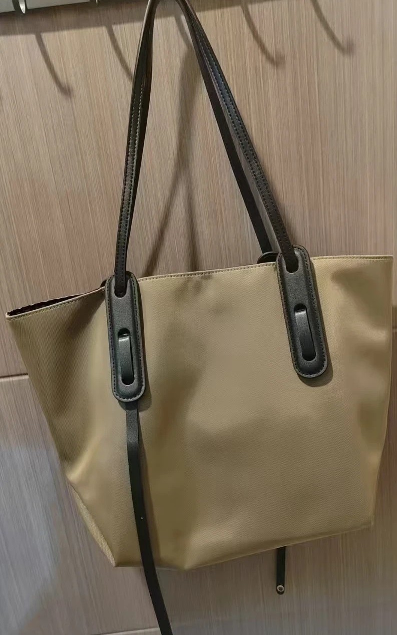 现在的女人，都人间清醒了，我好几个女性朋友，因为各种原因离婚了，而且都是独自带着