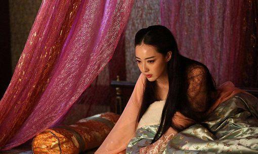 🌞640年，李世民把15岁爱女嫁给宰相儿子，洞房花烛夜，新郎迫不及待来到新