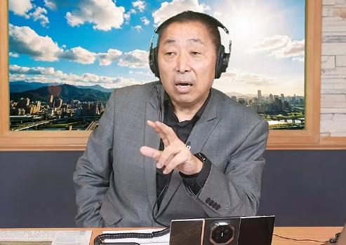 唐湘龙在10月12日再次就访谈蒋万安的问题做出了进一步的解释，明确表示不管是基于