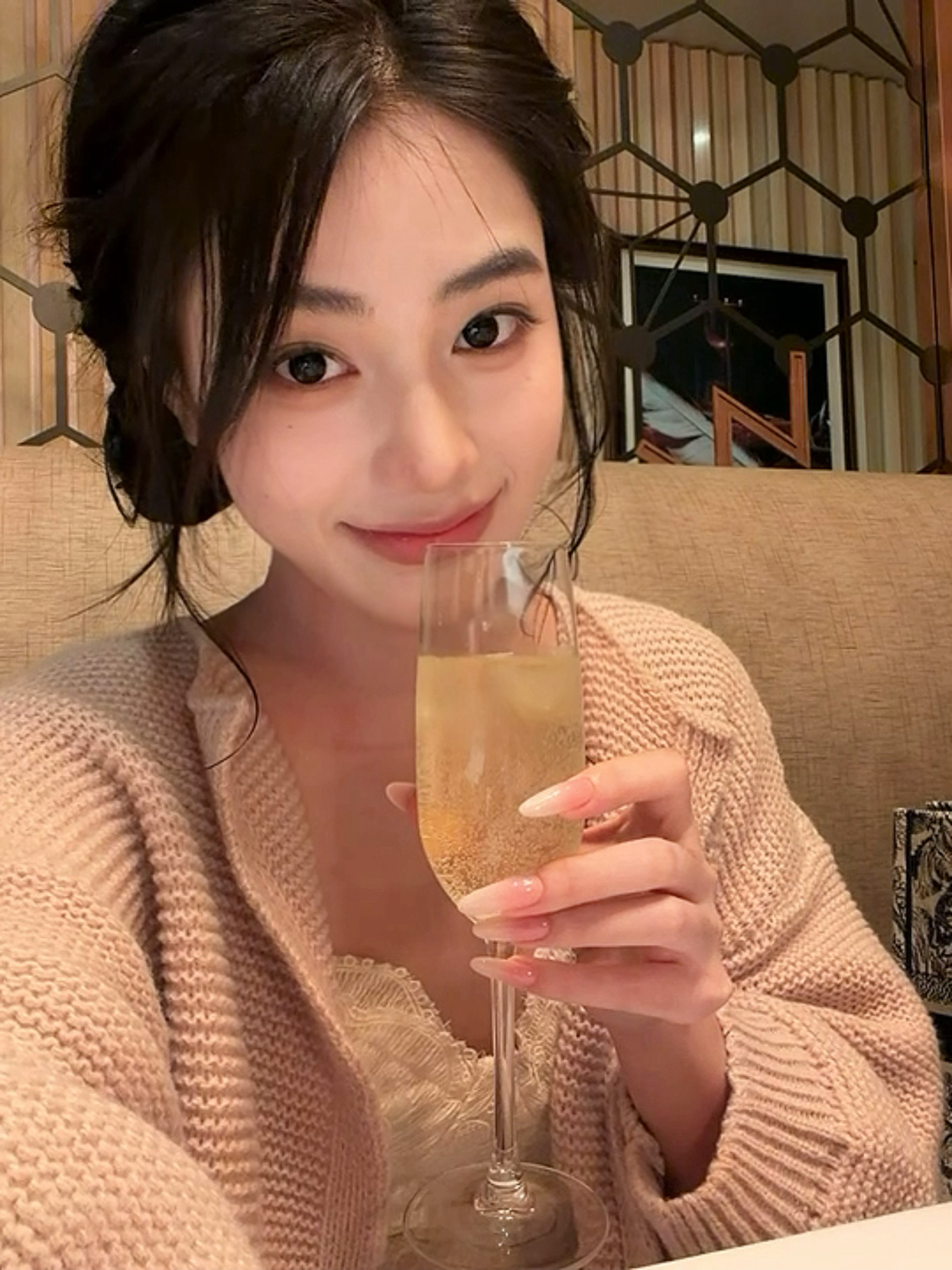 我是鱼粥粥祝大家中秋节快乐​​​