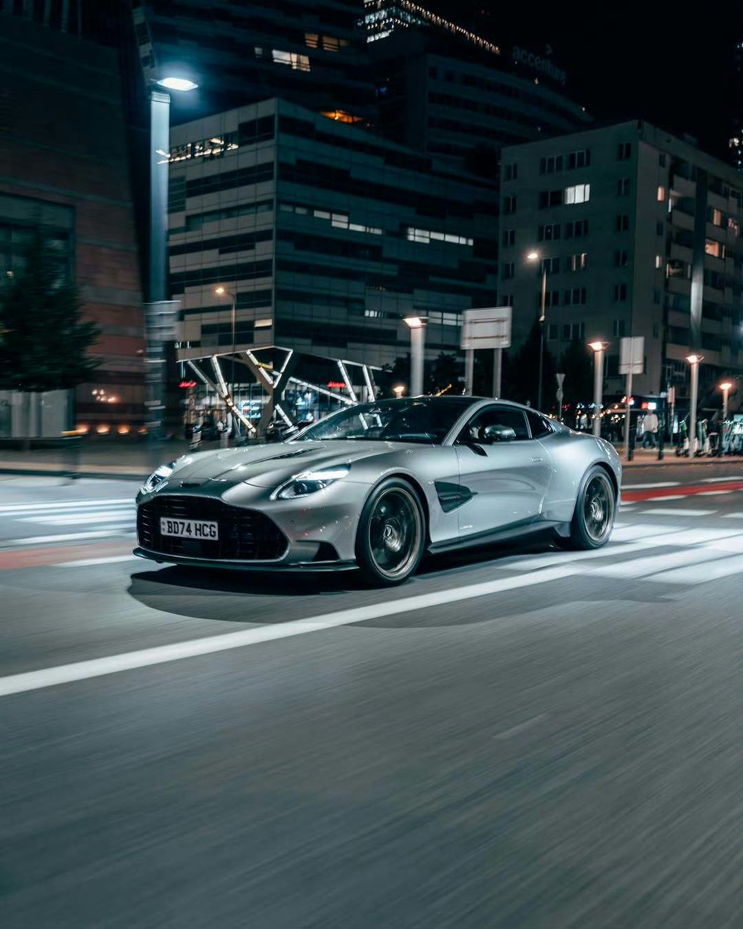 阿斯顿·马丁V12Vanquish🩶​​​