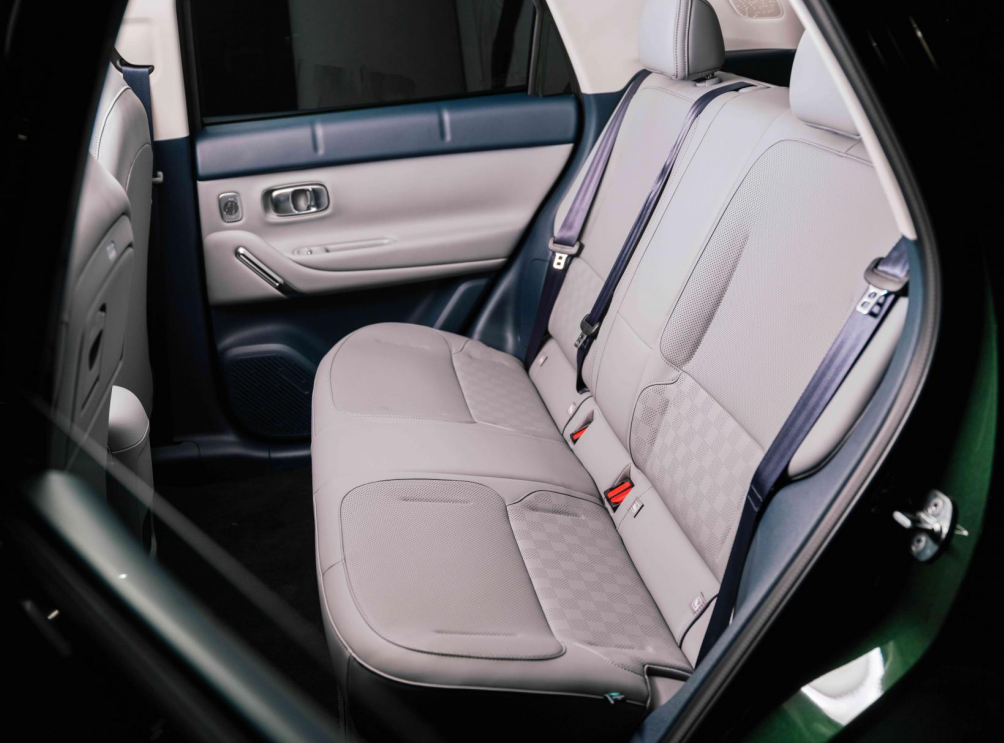 8万级搭载激光雷达的零跑A10，卖爆不是偶然是必然