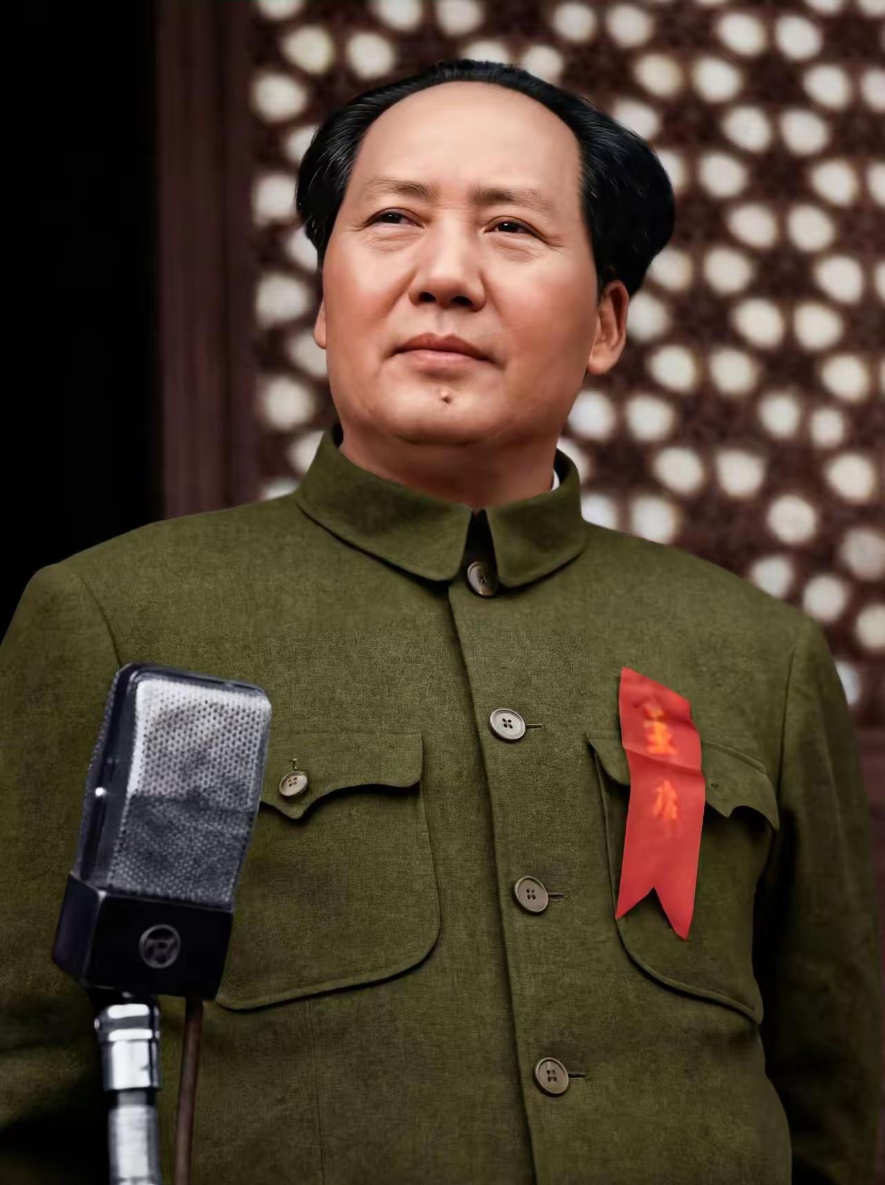 毛主席这辈子，最警惕、最放心不下的，其实就是两样东西。这两样东西，看不见摸不着，