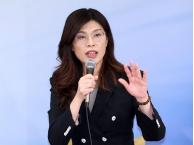 13人被抓！，郑丽文直接开“誓师大会”宣战，蓝绿对决彻底白热化！郑丽文挂帅亲征！