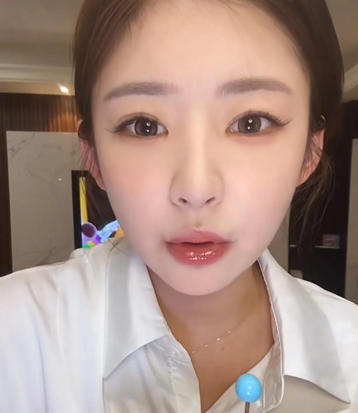 别人问黄一鸣，如果不生下闪闪，她一定能找到一个更好的爱情，肯定比现在幸福。黄一鸣