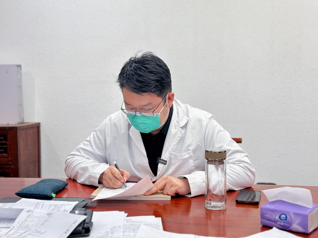 想长期稳住血压，不当药罐子，记住这三句话！血压忽高忽低像坐过山车，头晕头胀成