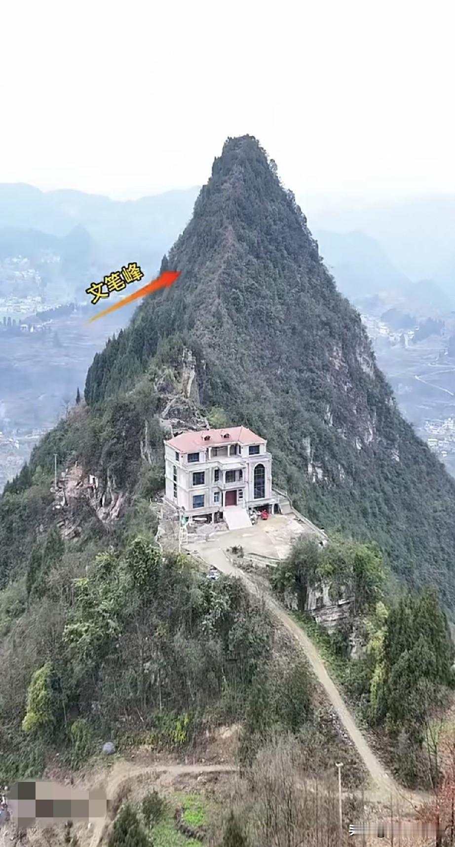 房子建在这个位置很多人都说风水好、环境好！其实住家不能只看所谓的风水和环境的。