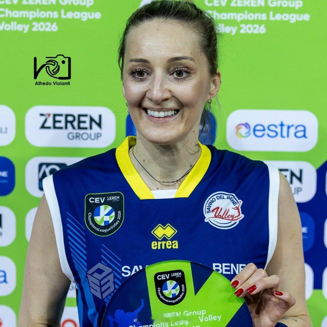 女排瓜姐奥杰年诺维奇谈她的欧冠生涯：“在瓦基弗银行的第一年，我们在决赛中对阵科