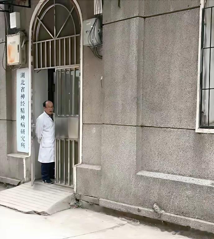 不懂就问，这在体制内属于什么级别的？