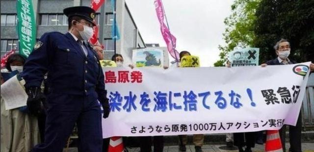 这事真邪门，怎么都想不通！当初日本把核污水往海里倒，全球骂声一片，连海鲜都没人