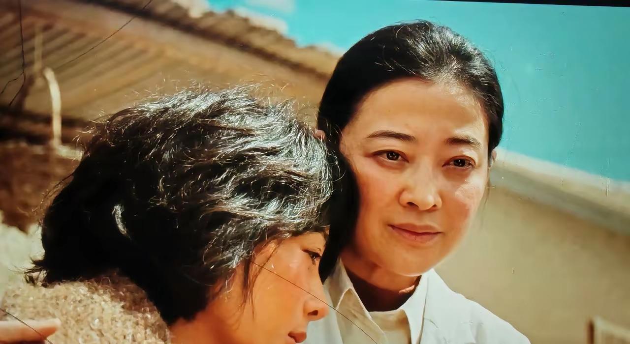 看《生命树》才明白，胡歌演的多杰，从昏迷那一刻起，结局就已经注定了。当杨紫演的