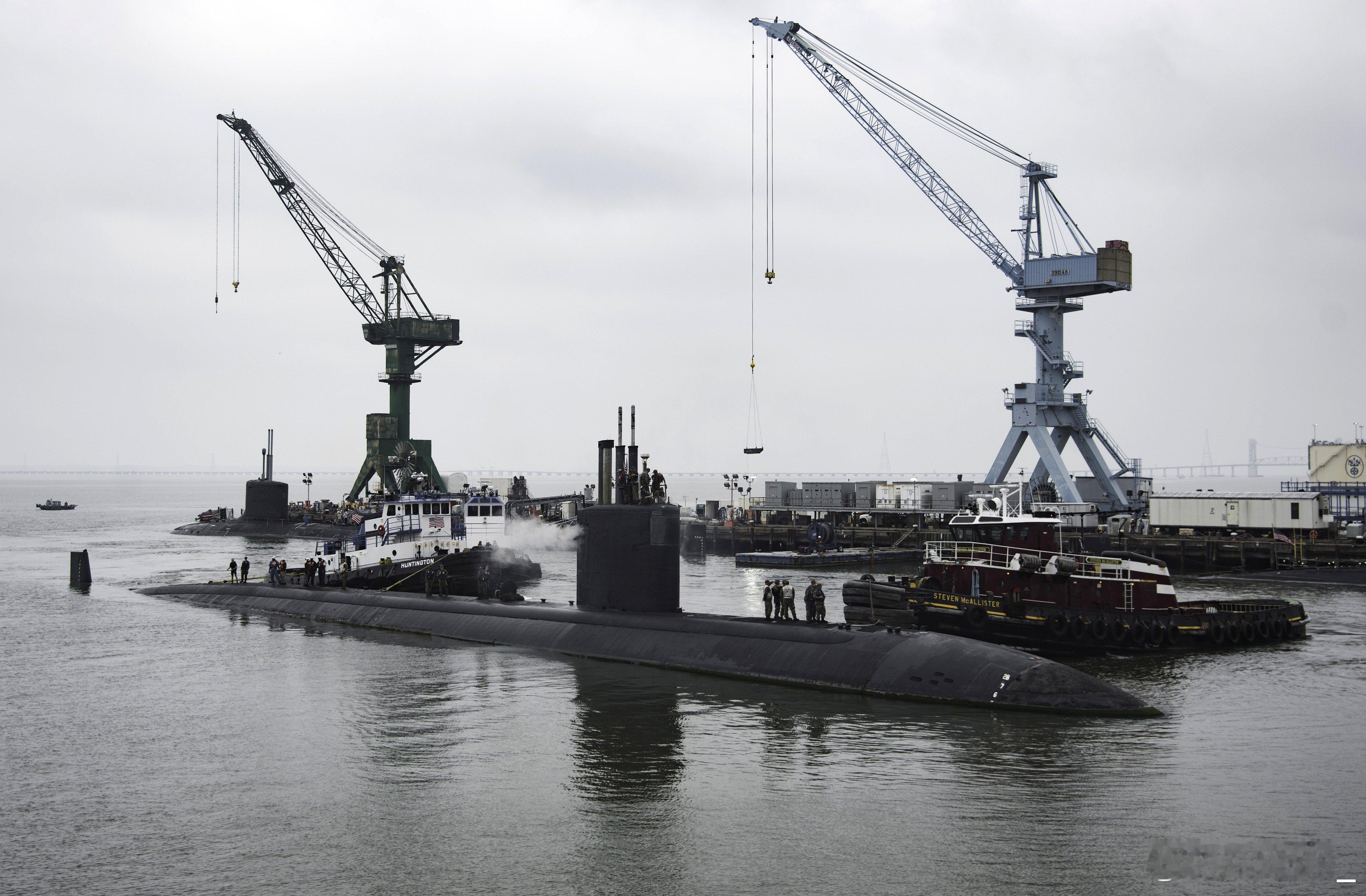 美国海军宣布停止SSN-764“博伊西”号攻击核潜艇永无止境的大修，并让它退役。