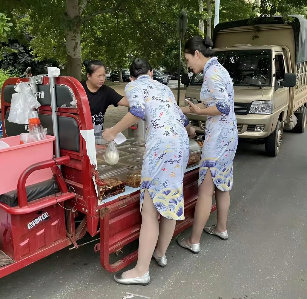广州空姐村空姐村？其实就是类似于航空公司的公寓吧。但我真想知道在哪？主要原因