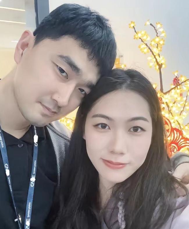 广州天河一户普通人家里，妻子推了推枕边的丈夫，却怎么也没能把他叫醒。这位32岁的