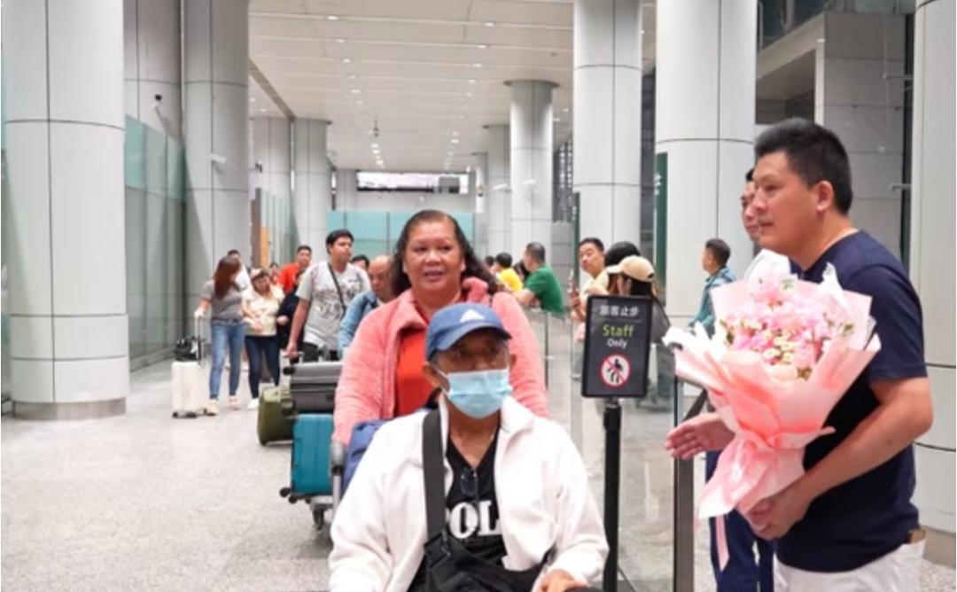 之前一直不理解老外的脑子免签来中国看病，一个往返的机票好几万直到看到一个在美