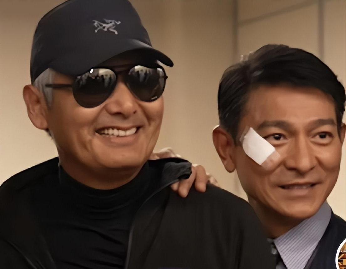 一次，周润发去刘德华家做客，一进门就看傻了，他忍不住说了一句话，彻底改变了刘德华