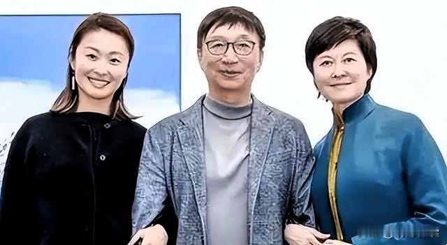 9月13日，71岁的敬一丹走了。最后3个月，丈夫王梓木寸步不离守在病床前。很多人
