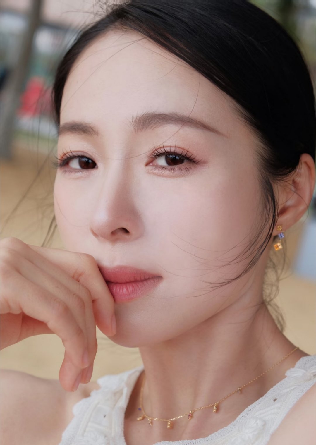 江一燕前夫是导演赵汉唐原来江一燕的前夫是赵汉唐导演。感觉他们从在一起到分开都安