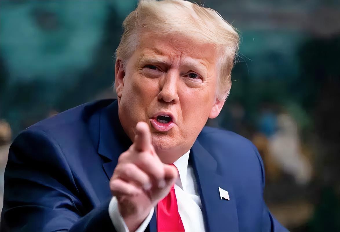 特朗普突然挺中国，日本首相走投无路，东盟四十八国只剩新加坡“背锅”。最近中日因