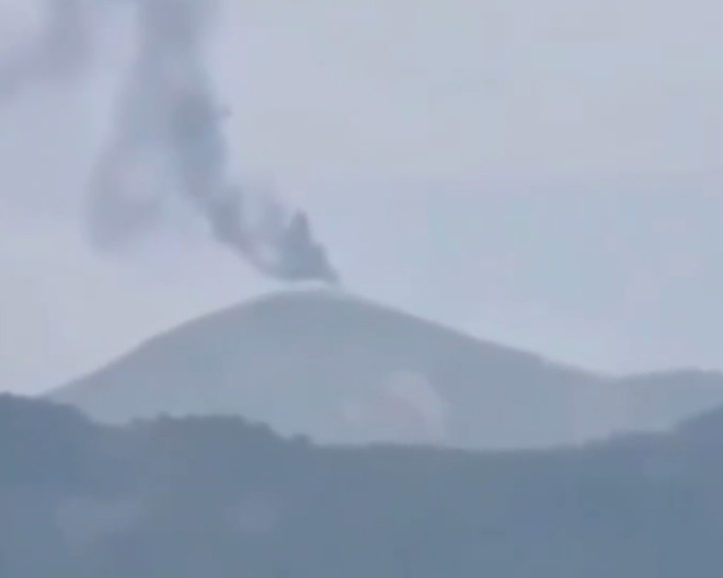 山顶雷达被炸成碎片，伊朗摧毁摩萨德情报站，这下吸取教训了！近日，伊朗革命卫队空天