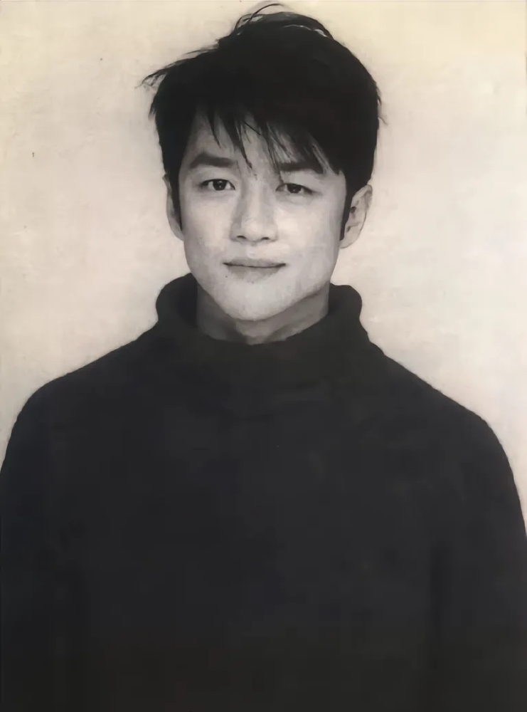 李亚鹏当年那个蝴蝶箱子打开的一瞬间，这场婚姻其实就已经判死刑了。2012年那场活动，他憋着劲儿要玩把