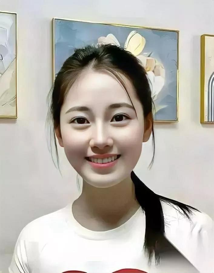 职场新人有多会“算计”？某天我发现同事小妹总带小本子直到她本子掉了，我瞥