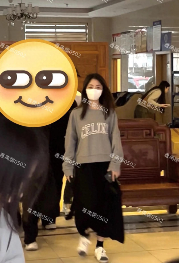 谭松韵又进组了，新剧兰香如故开始围读剧本了，定妆照好美好期待