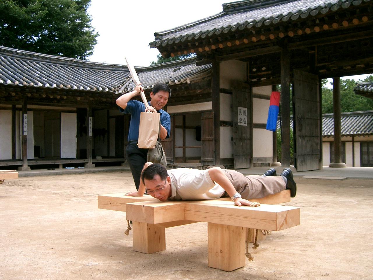 看《水浒传》时,有一段话曾经反复出现过,那句话呢?就是下面这段。书中的宋江也好