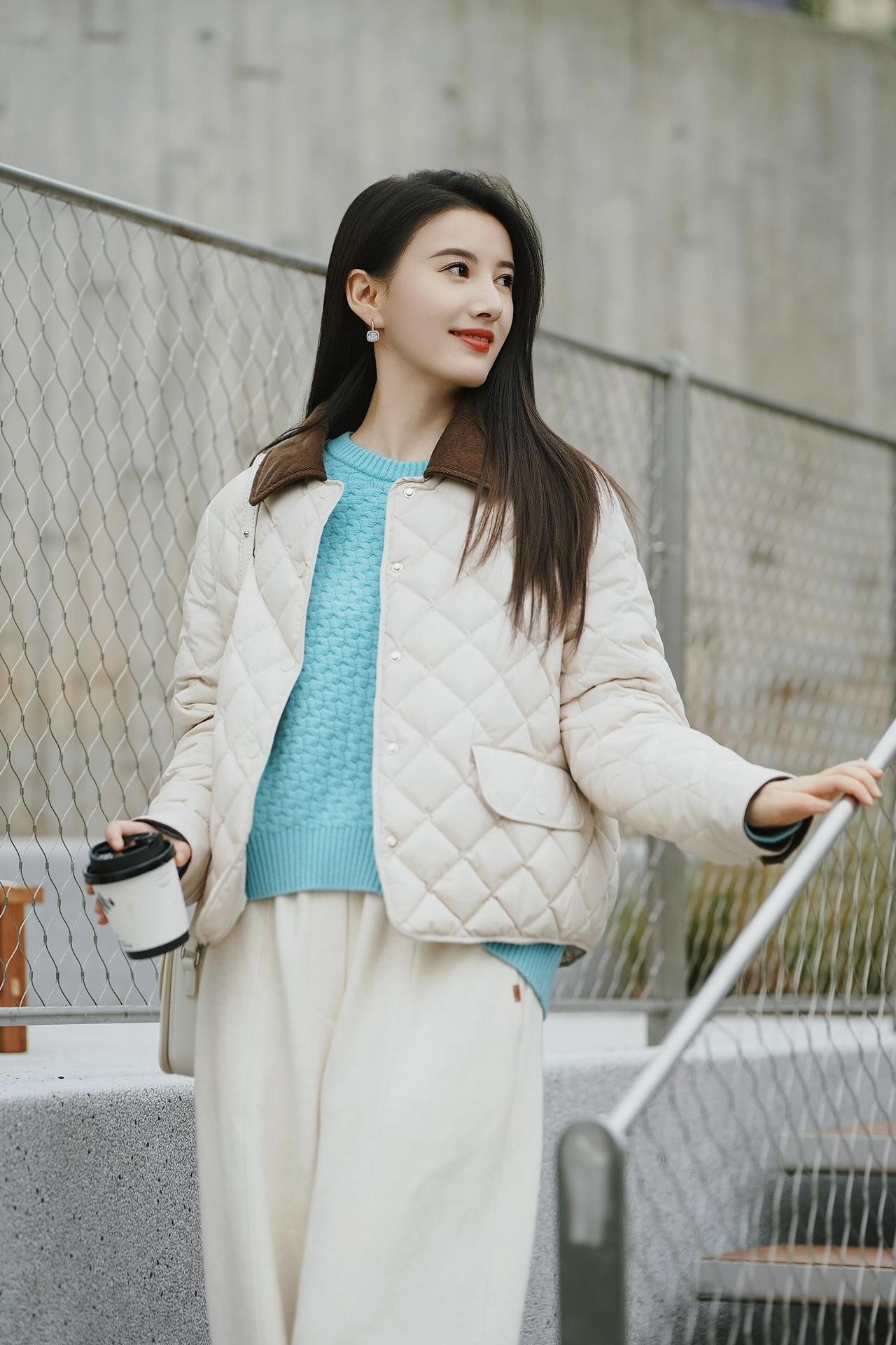 温暖是日常舒适拿捏冬日的轻盈感