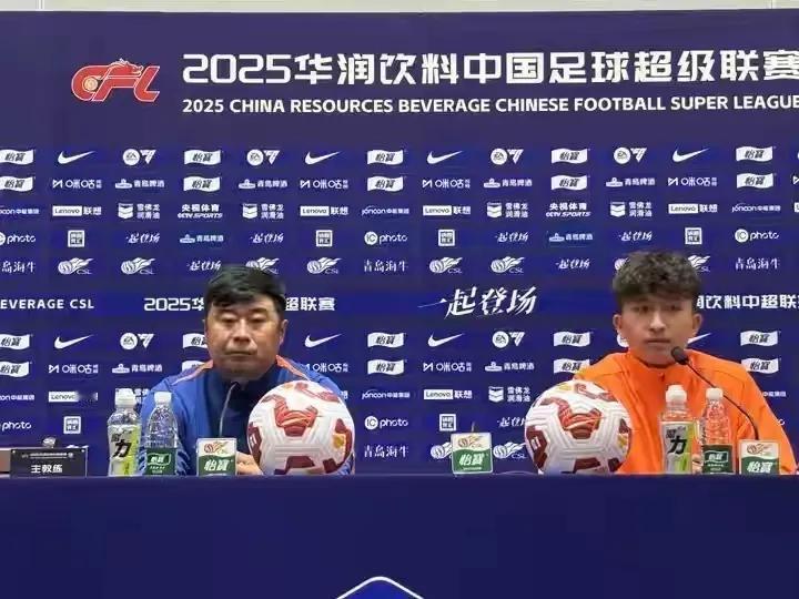 韩鹏：天气原因取消踩场，几个球员感冒分数留下、瓦科进球，这是很多泰山球迷的想法