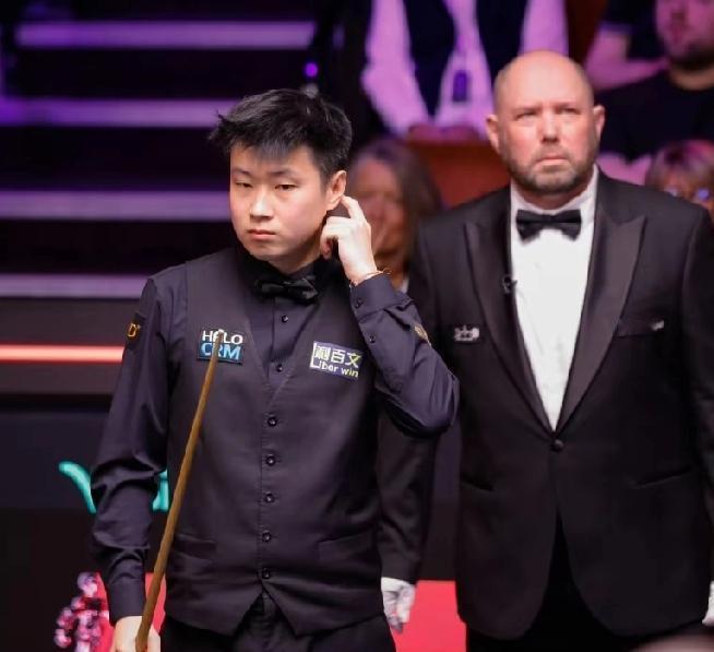 昨晚的墨菲是无解的，换做75三杰、80五虎，一样会被打得七零八落。