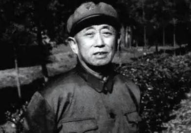 1979年，名将郑维山给徐向前写了一封信：当下生活窘迫、日子过得艰难，得知老战