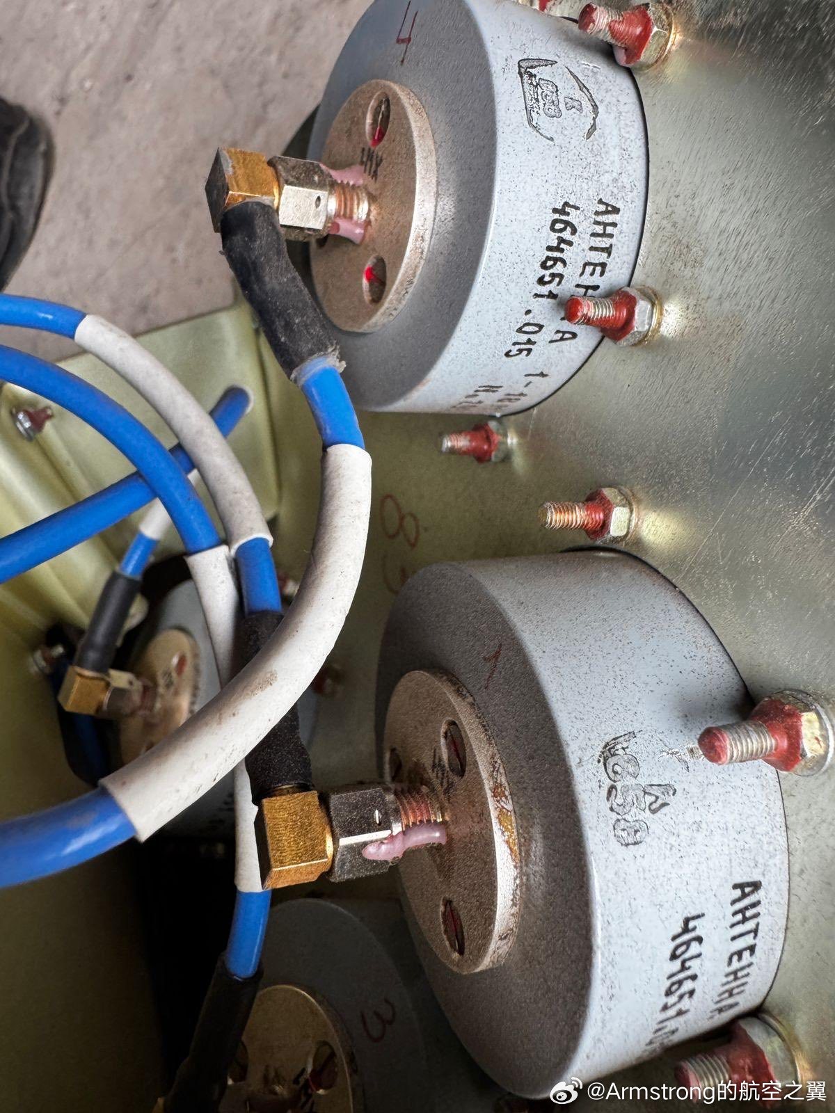 俄乌局势新进展部分俄军天竺葵-2无人机配备了被动雷达制导装置，用于攻击乌克兰防