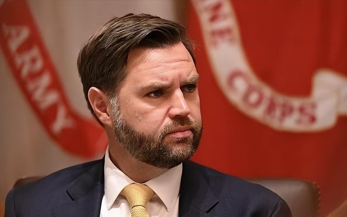 比特朗普还狠的人来了！当地时间1月5日凌晨，万斯在俄亥俄州辛辛那提的私宅，突