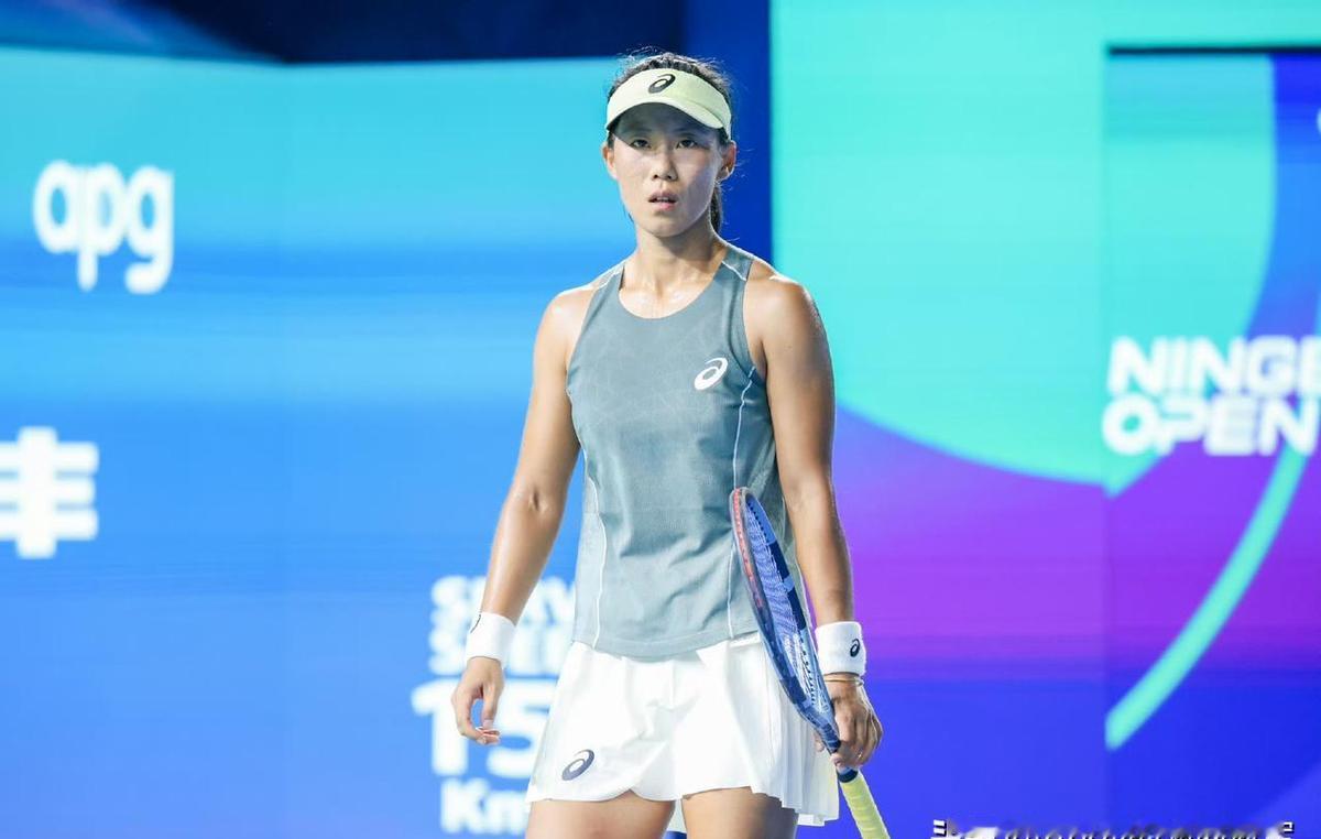 杨一迪6-1、6-2赢了郑赛赛，没人觉得意外，但也没人想到，这场胜利会这么干净利