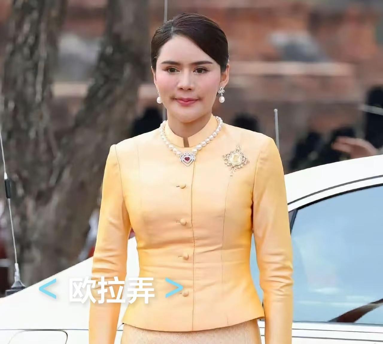 泰王室三“小主”，纷纷亮相！这操作，真的有点看不懂了！诗妮娜，回来了！泰王的