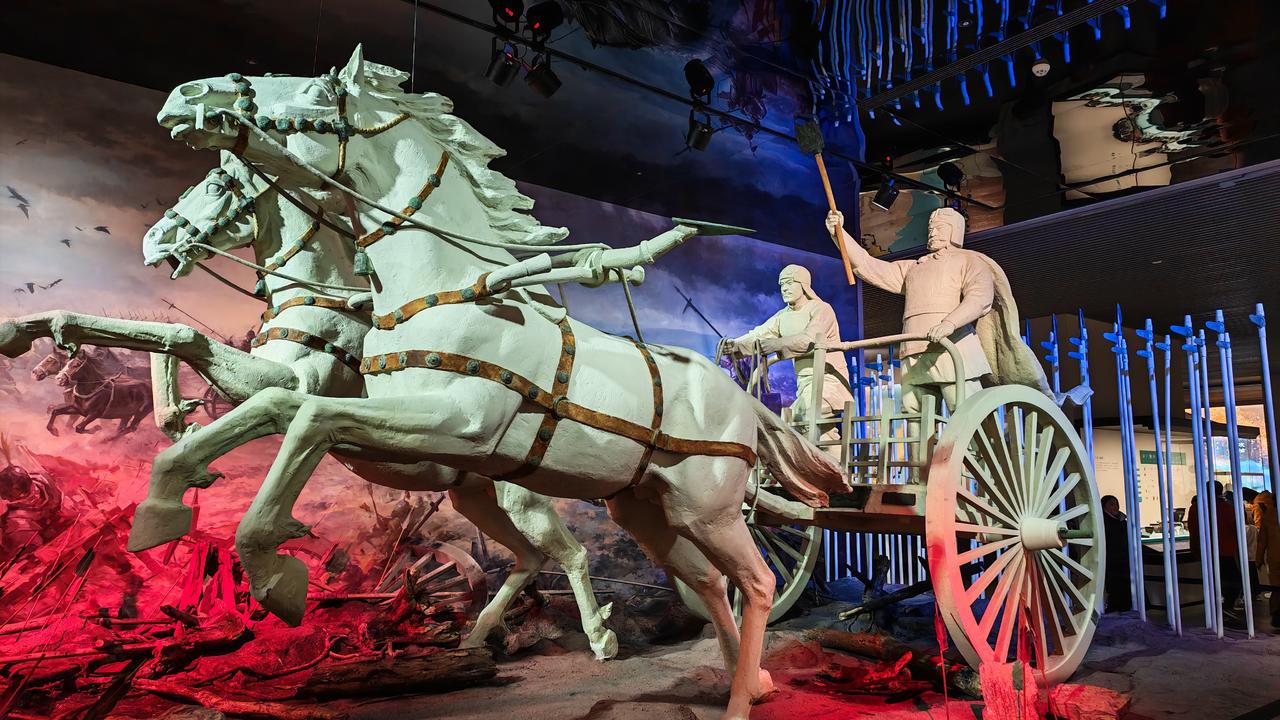 真事！济南某学校，一学生对老师说，我要退学，我的脑子里有芯片。老师让家长带孩子