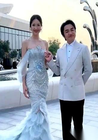 “我们家是选美冠军，凭什么嫁给你这个矮冬瓜？中国是没男人了吗？”这话，是李亚男