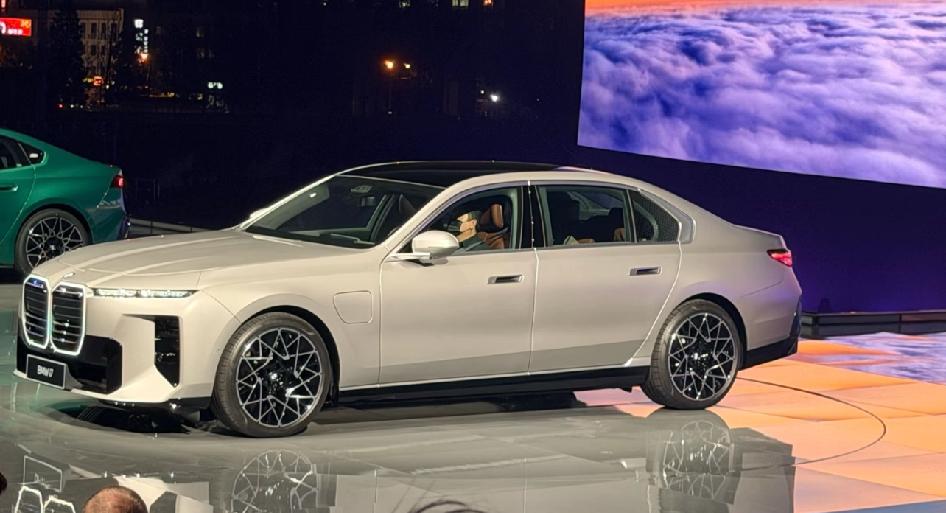 4月22日宝马之夜太惊艳！三款车全球首发，新世代BMWiX3和i3长轴距版专为