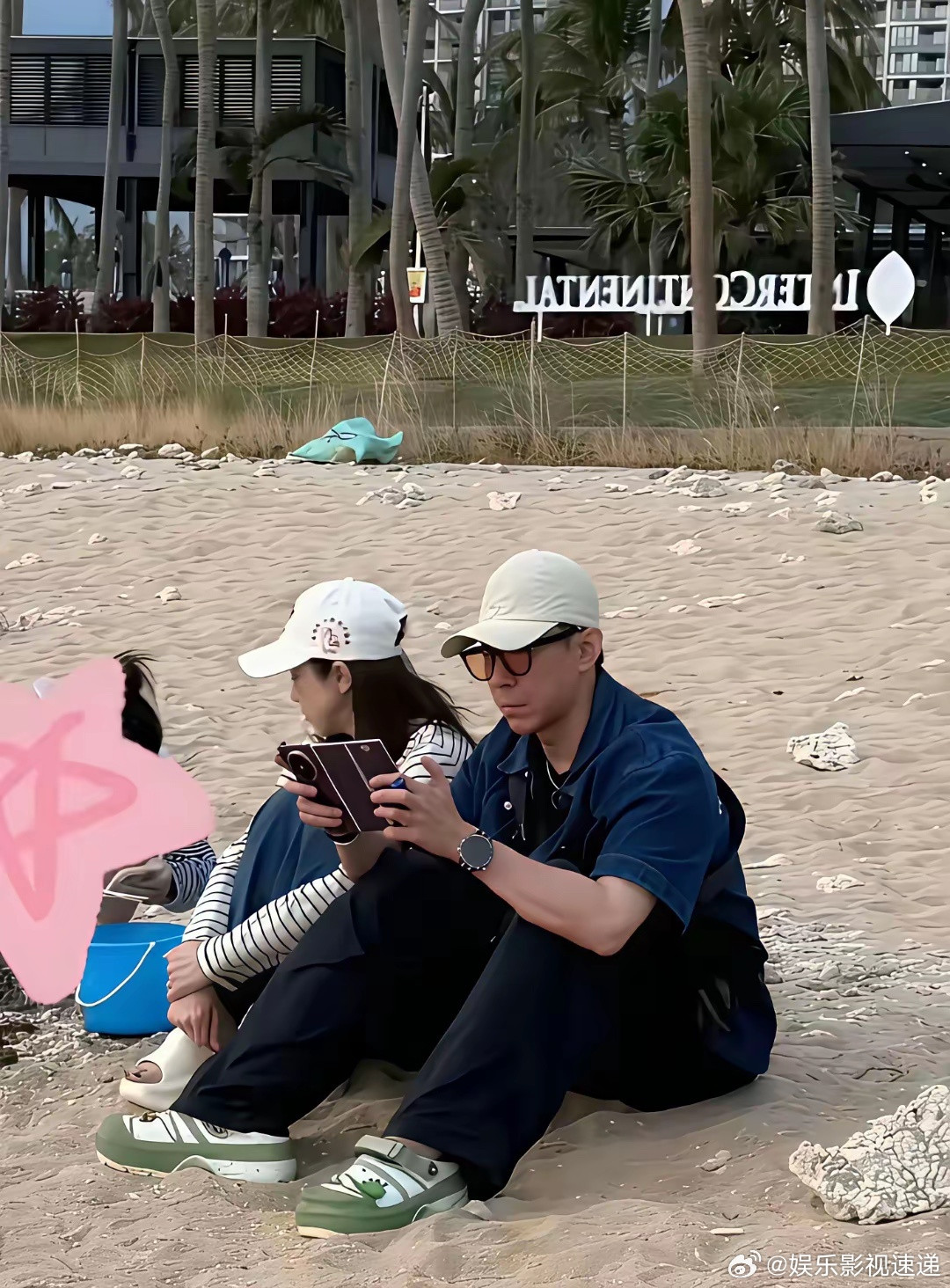 张维伊在婚姻中，也是挺自由的，自己没啥钱，去三亚旅游，也不是时刻跟在董璇小酒窝的