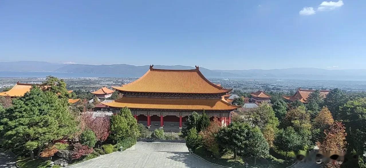 崇圣寺不愧是5A级景区。不过这个（吉）字有什么讲究吗？有谁知道的评论区说说呗！谢