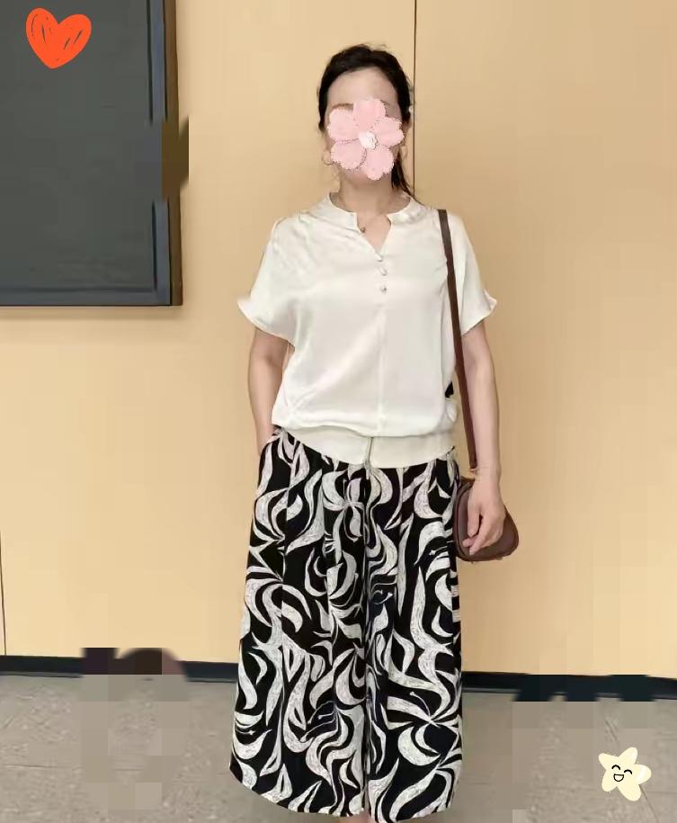 我小姑子，今年53岁，在事业单位工作，丈夫突发心梗走的。总有人瞎操心，说我小姑